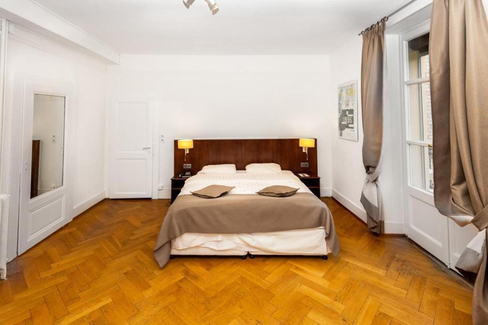 J5 Helvetie & La Brasserie Hotel 3*