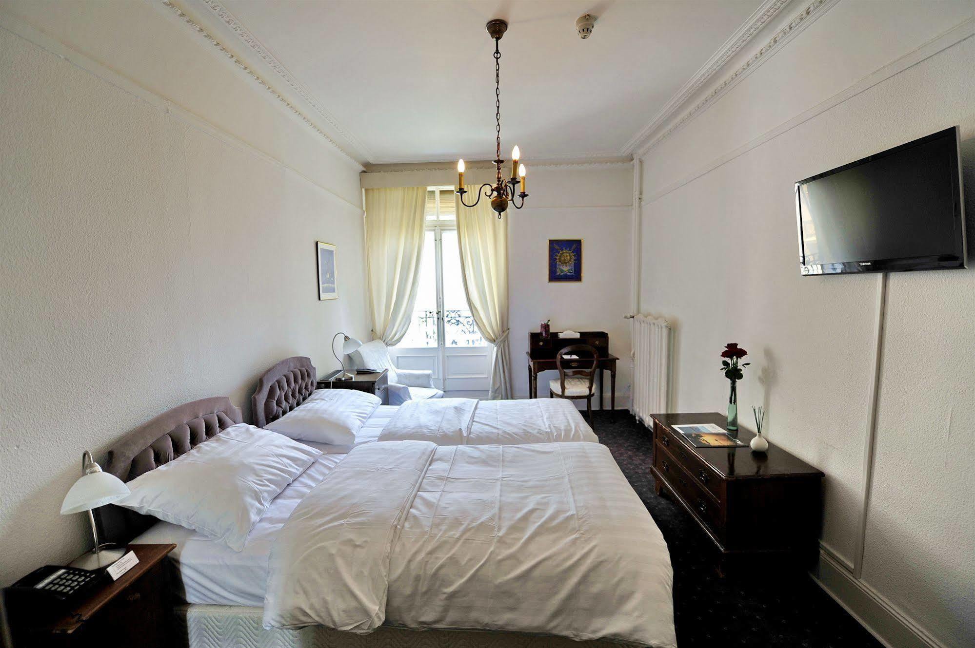 J5 Helvetie & La Brasserie Hotel Montreux